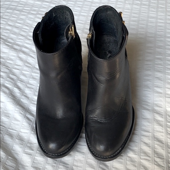 Topshop Black Leather Booties ~ size 6 - Picture 3 of 9